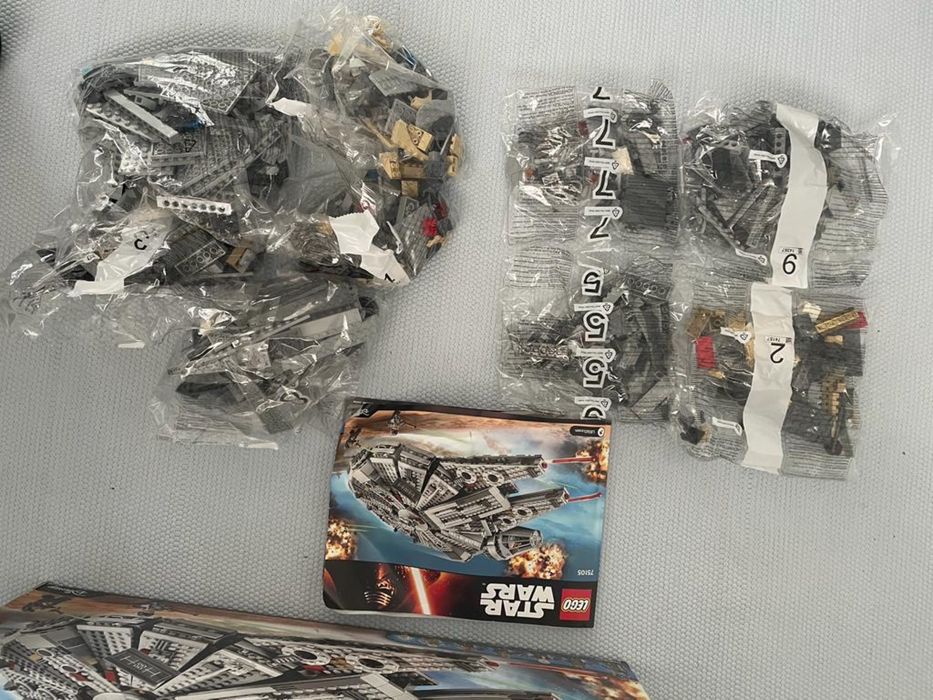 Lego 75105 Millennium Falcon