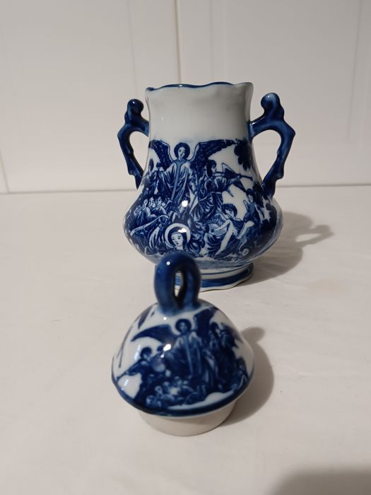 Pote Jarra Porcelana Antiga. Anjos azuis