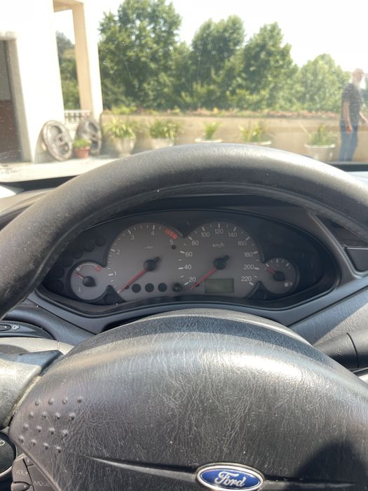 Carro em muito bom estado, com 314 mil quilometros