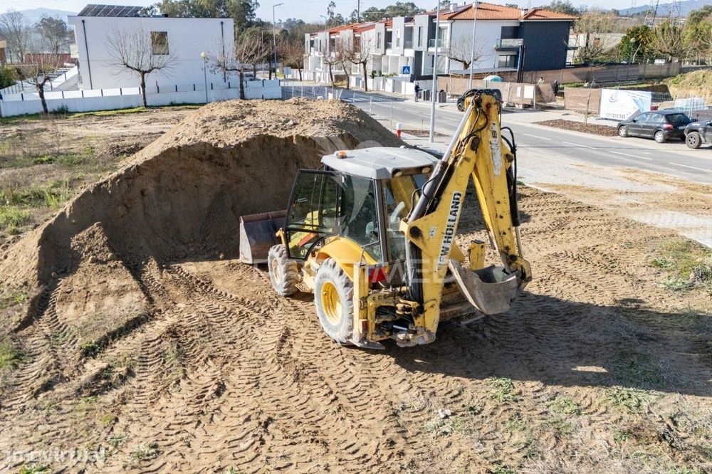 Moradia Térrea T4 em Estrutura – Soutelo, Vila Verde