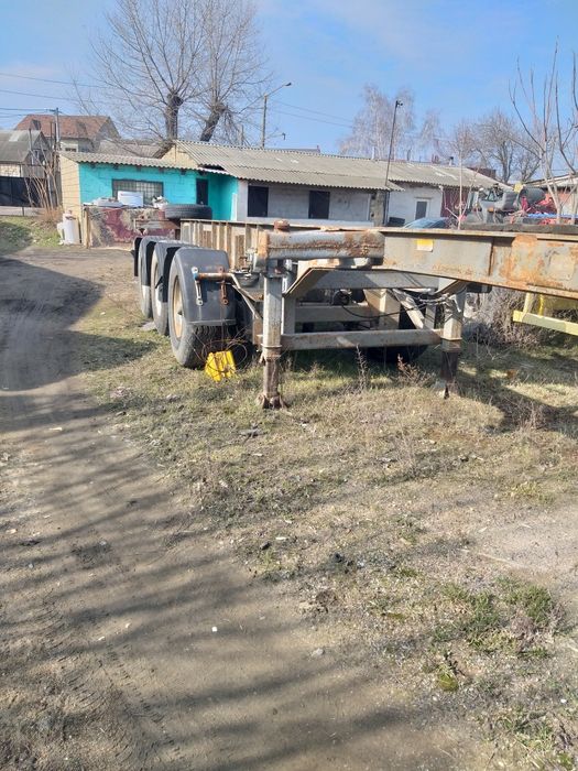 Продам п.прицеп ,контейнеровоз МАЗ 975800