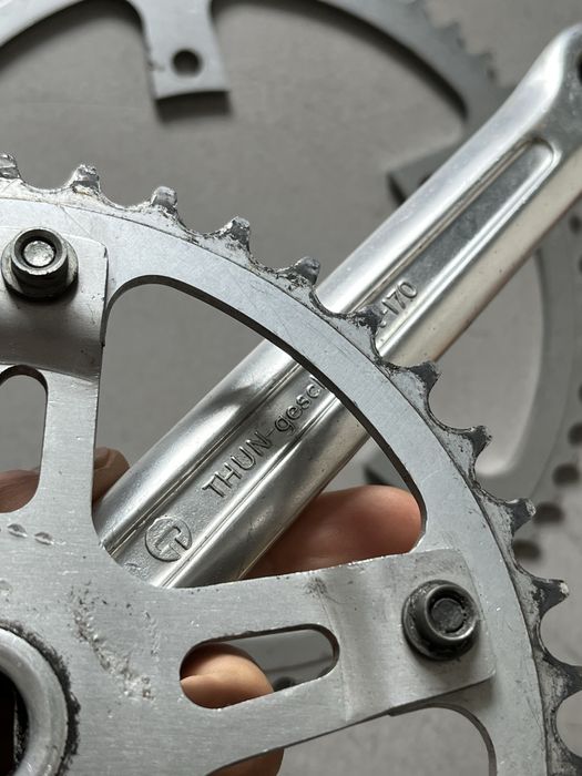 Pedaleira direita com coroas 52 / 42