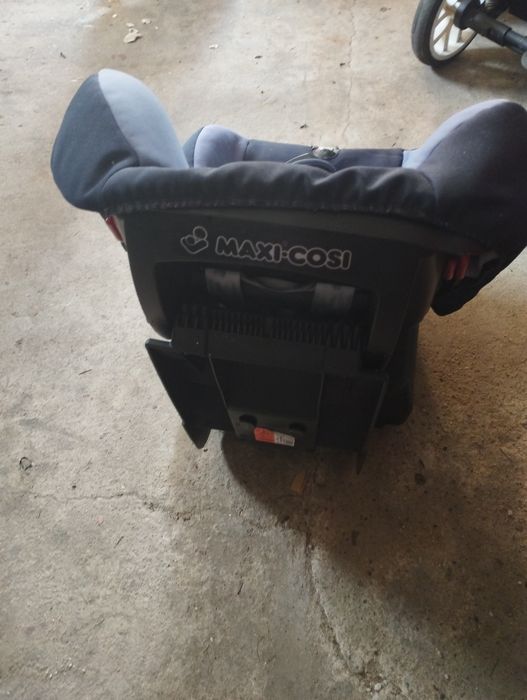 Sprzedam fotelik do auta Maxi Cosi