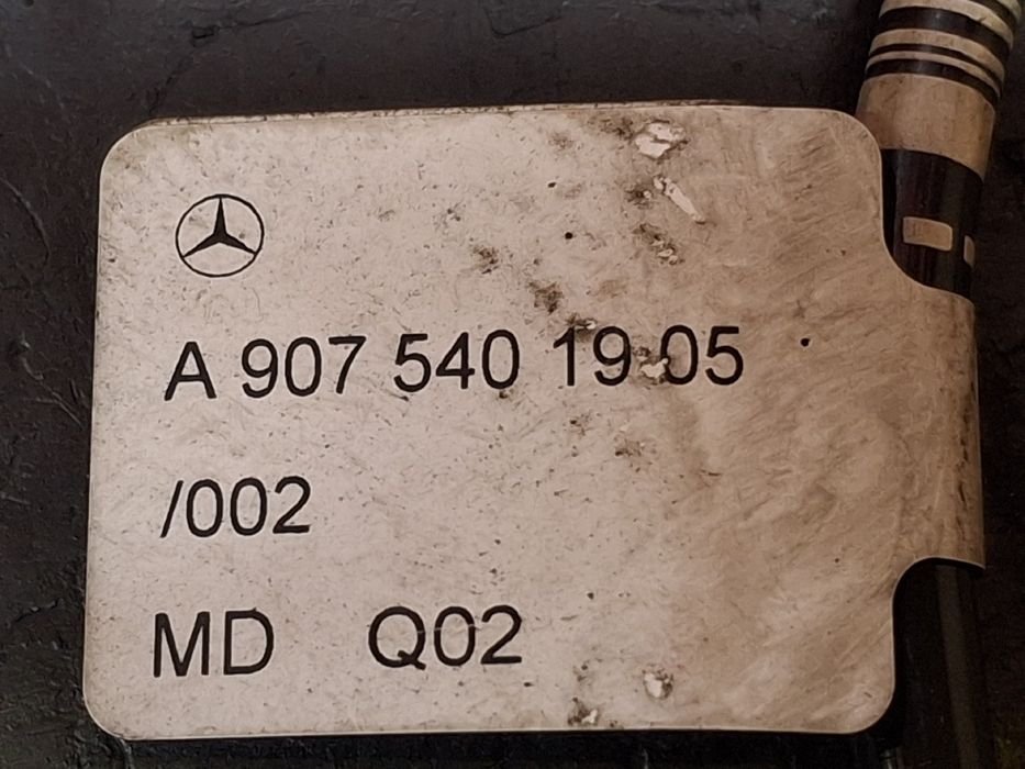 Sensor ABS frente esquerdo MERCEDES-BENZ Sprinter 3,5-t (907, 910)