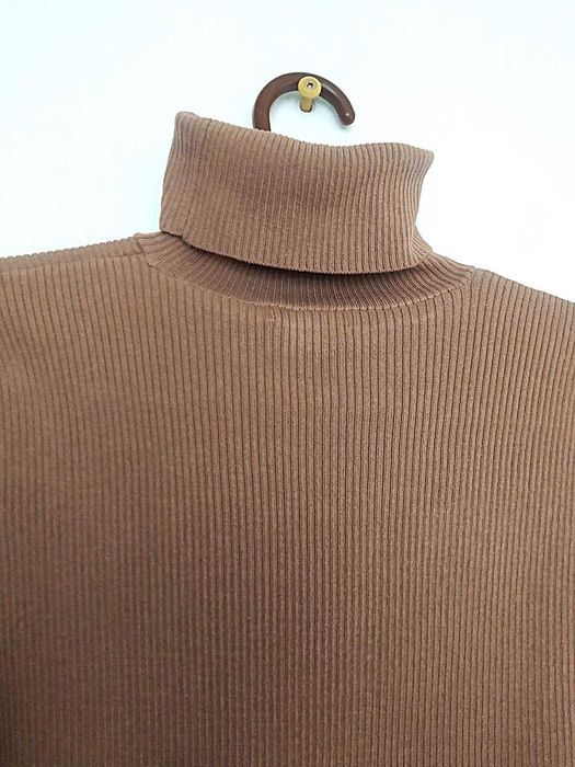 Стильний жіночий светр h&m, в рубчик, з віскозою, розмір xs-s