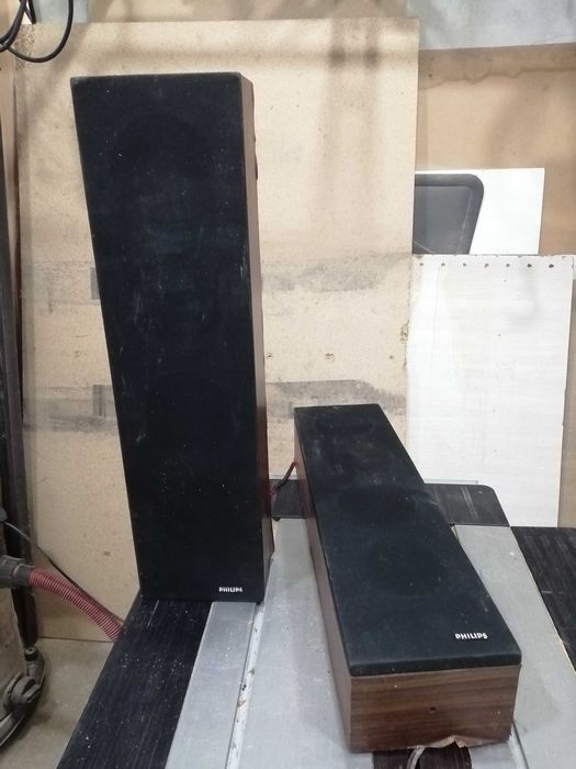 Duas colunas de som PHILIPS LBC 3042/01