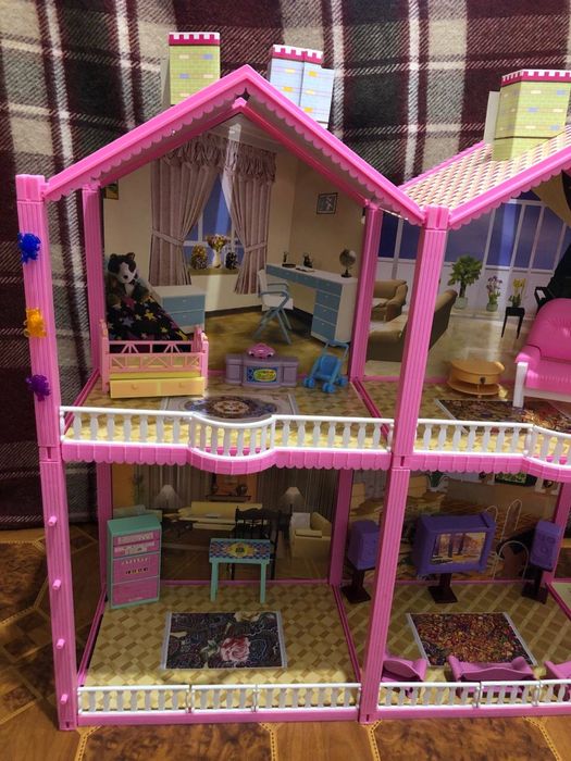 Кукольный домик и мебель, кукольный бассейн