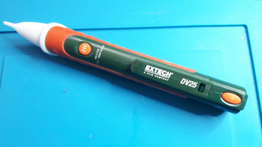 Detector de tensão sem contacto