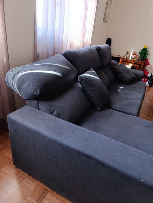 Sofá Chaise Longue cinzento  com encosto rebatível,com arrumação, 2 pu