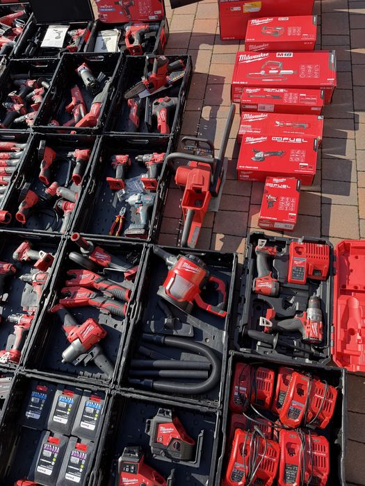 Milwaukee m18 m12 narzędzia , osprzęt , akcesoria tel-577068603