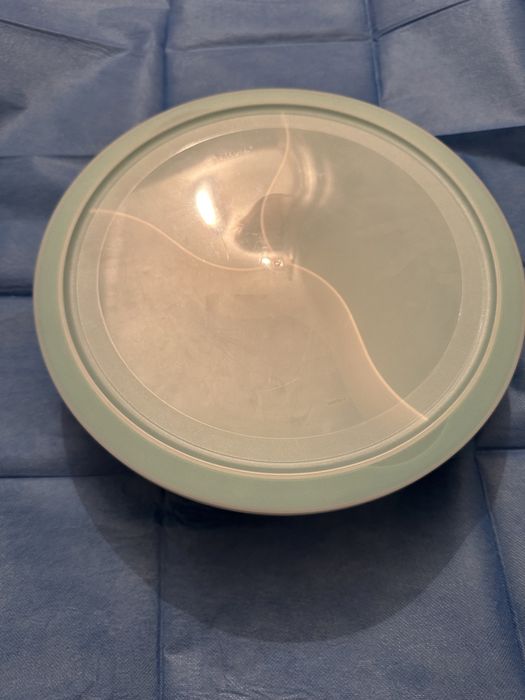 Três estações Tupperware437929090839357443