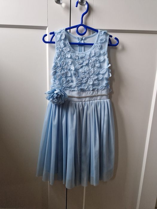 piękna wizytowa sukieneczka