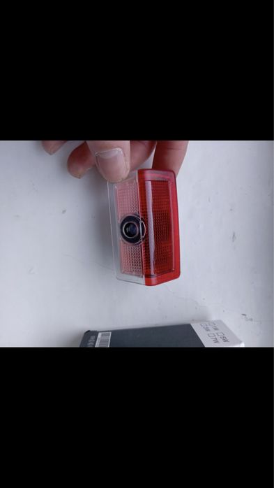 Підсвітка в дверні карти Мерседес