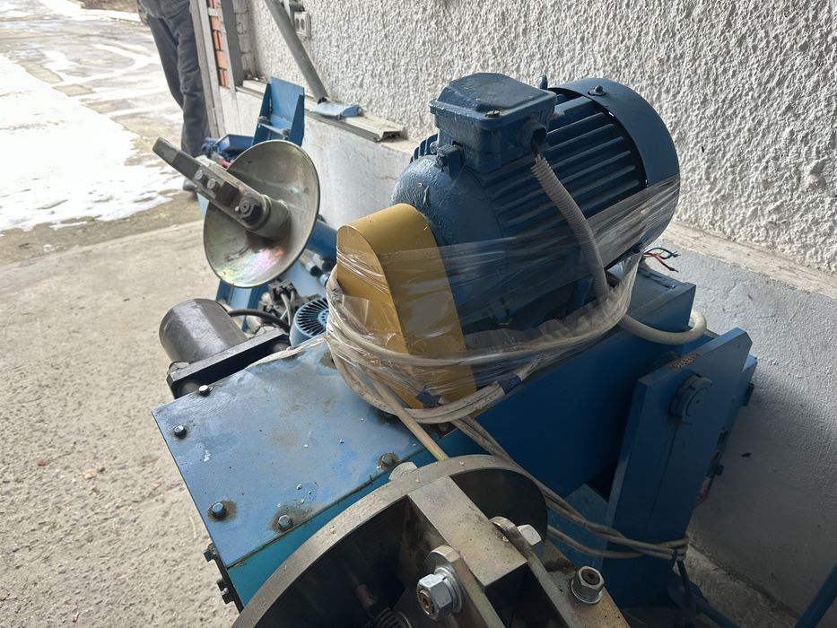 Новий автоматичний шиномонтажний станок для вантажних авто