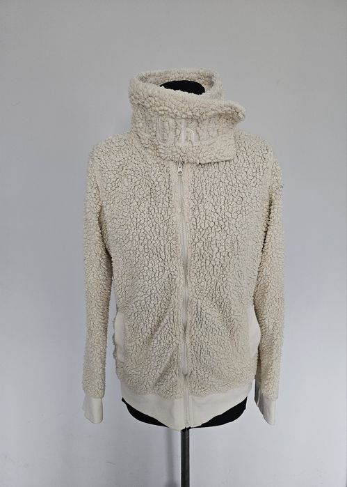 Biała bluza ciepła z golfem korzuszek na zimę