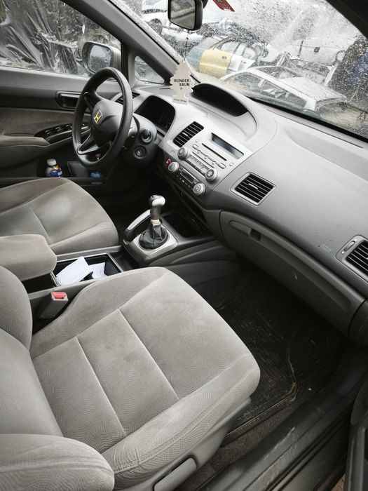Разборка,шрот,запчастини хонда цивик 4d honda civic