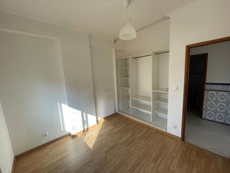 Apartamento T2 para Arrendamento – Amora - Seixal 

Disponível para ar