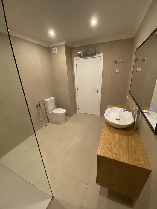 Casa de Banho, Ladrilho e Chão Flutuante