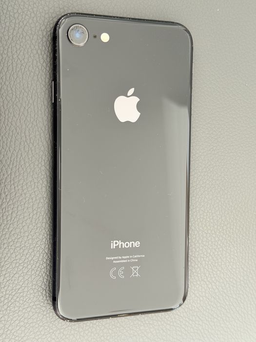 iPhone 8 – 64 GB – Muito bom estado – Modelo MQ6G2ZD/A