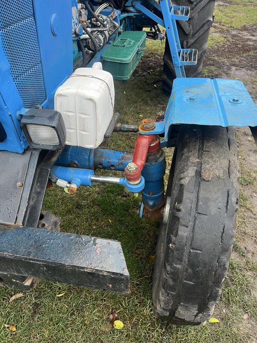 Трактор МТЗ 80.