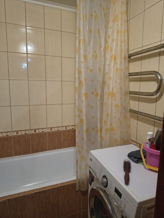Продається 3-х кімнатна квартира по вул.Будівельників