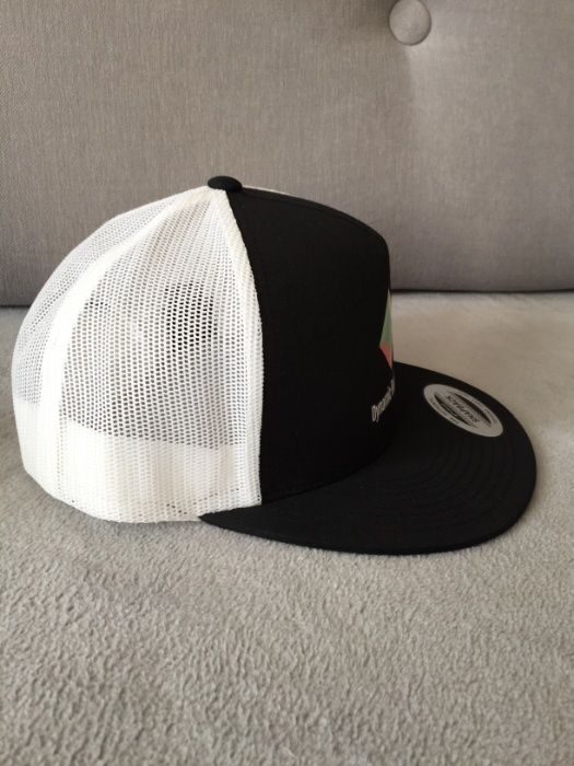 Czapka Yupoong Snapback NOWA