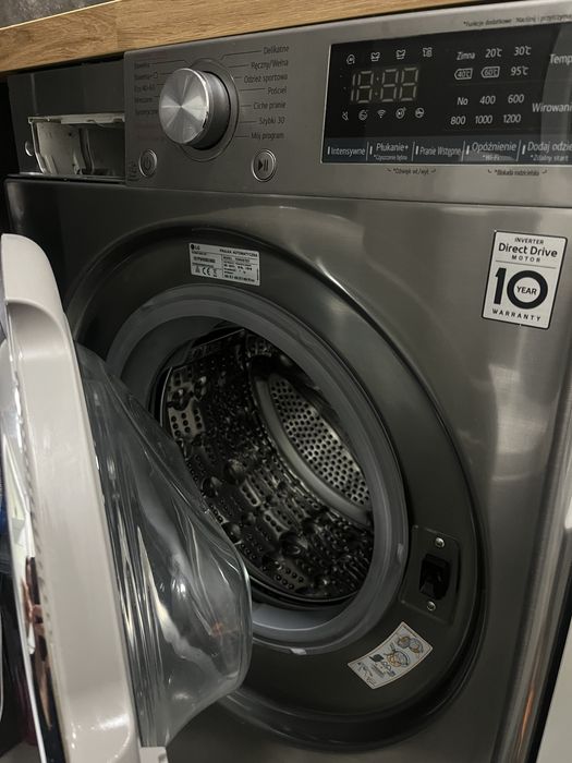 Sprawna pralka LG thinQ