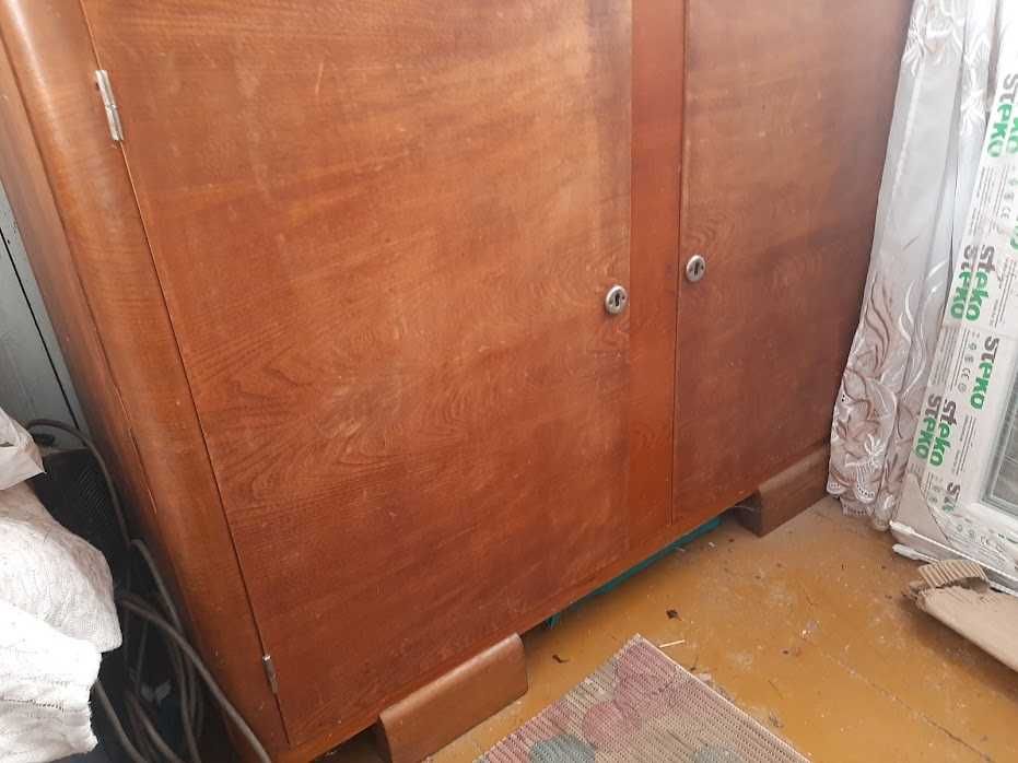 Горіховий комод 59 року