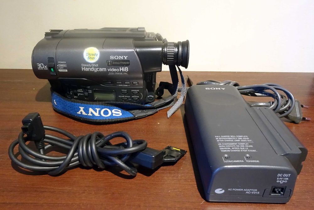 Dla Ciebie wszystko - kamera sony hi8 - w kategorii Kamery