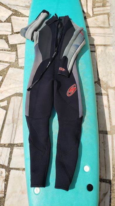 Fato de surf SOLA. 4/3 MSM