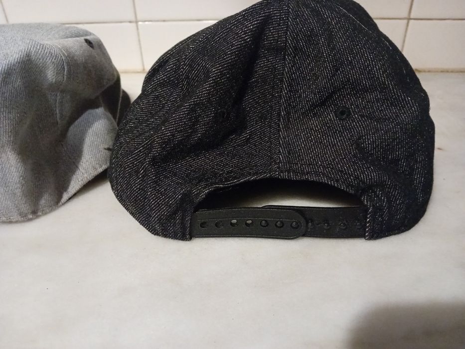 Conjunto de 2 Bonés