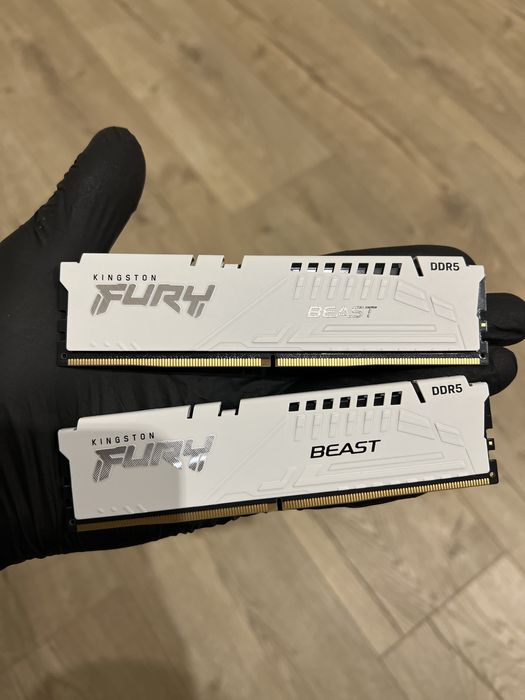 Оперативна памʼять DDR5 64gb Kingston fury beast