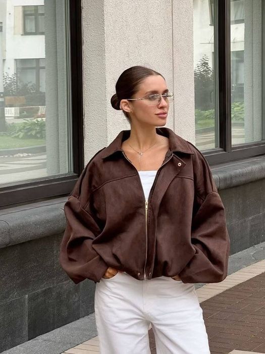 Бомбер в стилі відомого бренду