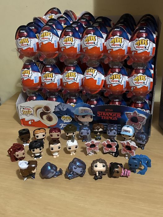 kinder joy stranger things/дивні дива
