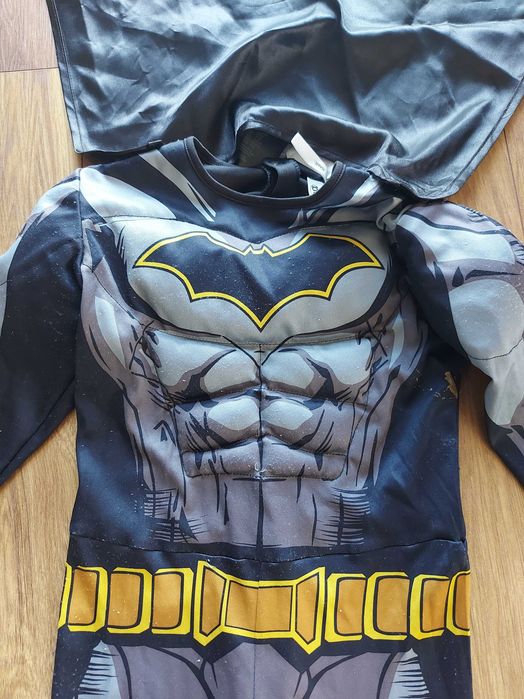 Strój BATMAN z H&M rozm.110/116