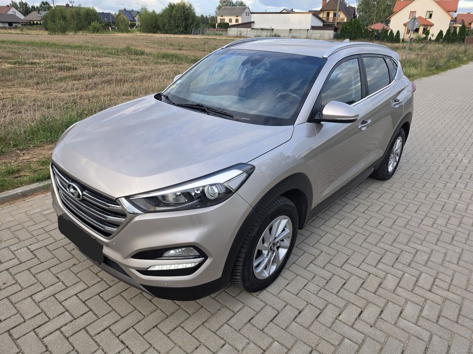 ***Rezerwacja***Hyundai Tucson 2.0 136km Kamera Keyless Nawigacja