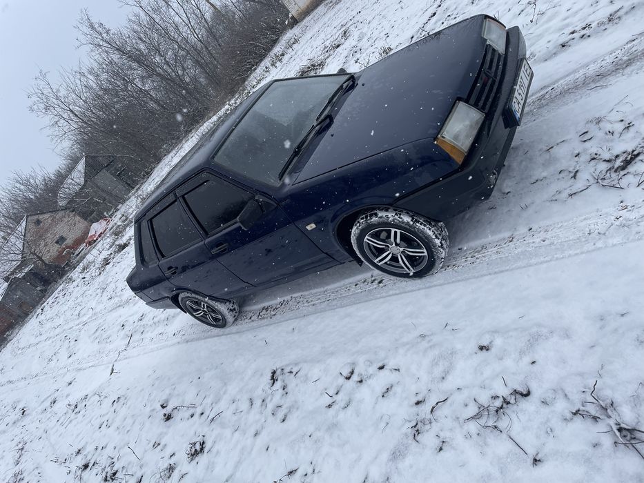 Продам ваз 21099і срочно