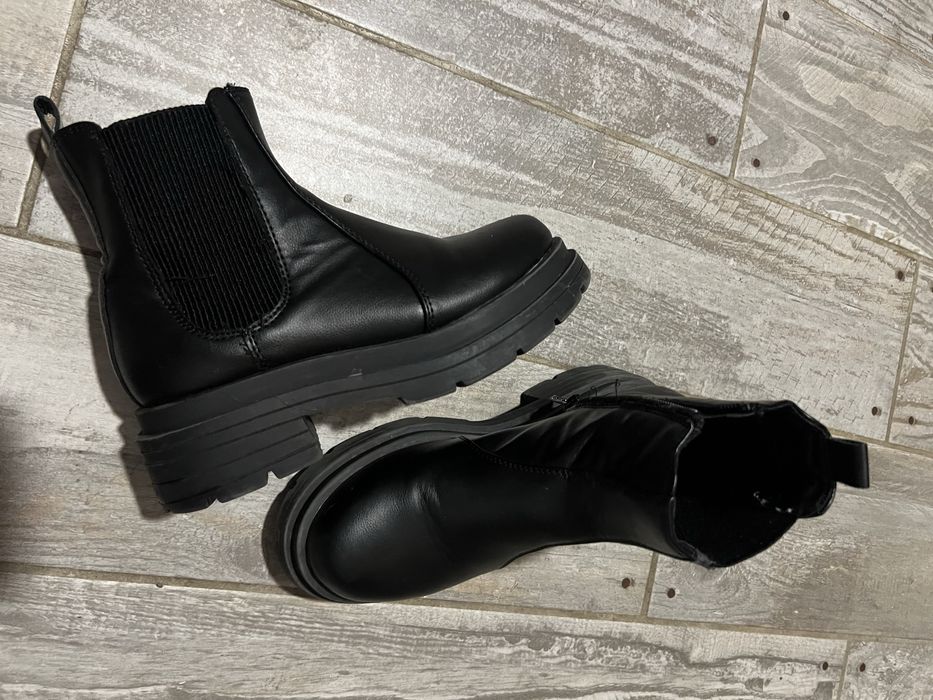 Ботинки на девочку  32 размер еврозима