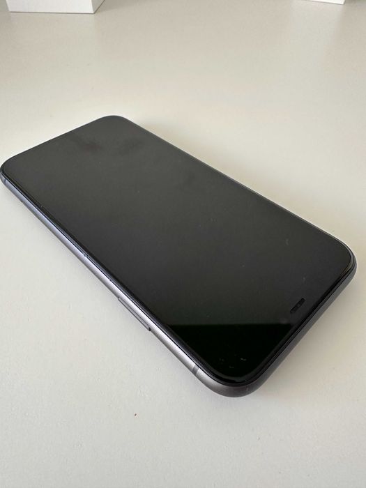 iPhone 11, black, 64Gb