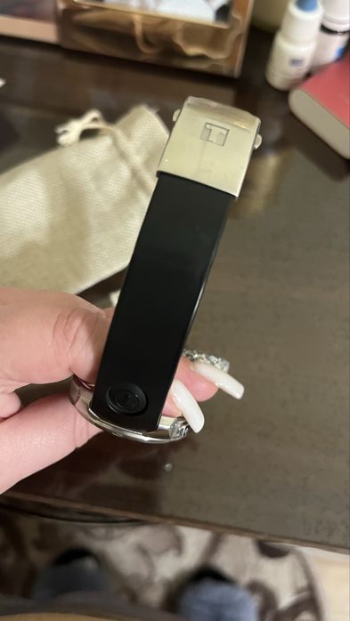 Часы Tissot t-touch