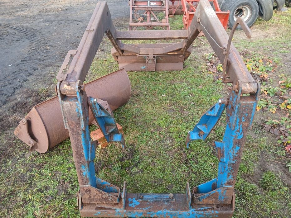 Ładowacz czołowy tur ford 4000