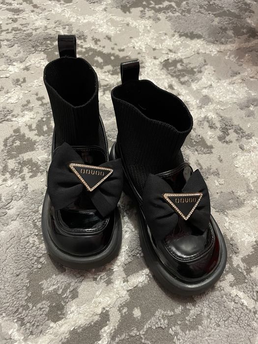 Весняні ботинки для дівчинки