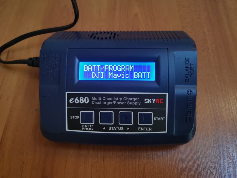 Carregador baterias profissional SkyRC e680 Li-Po HV Ni-Mh Ni-CD SLA