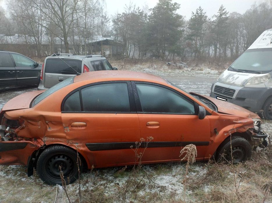 Kia Rio II, 1.4 benzyna LPG, po wypadku