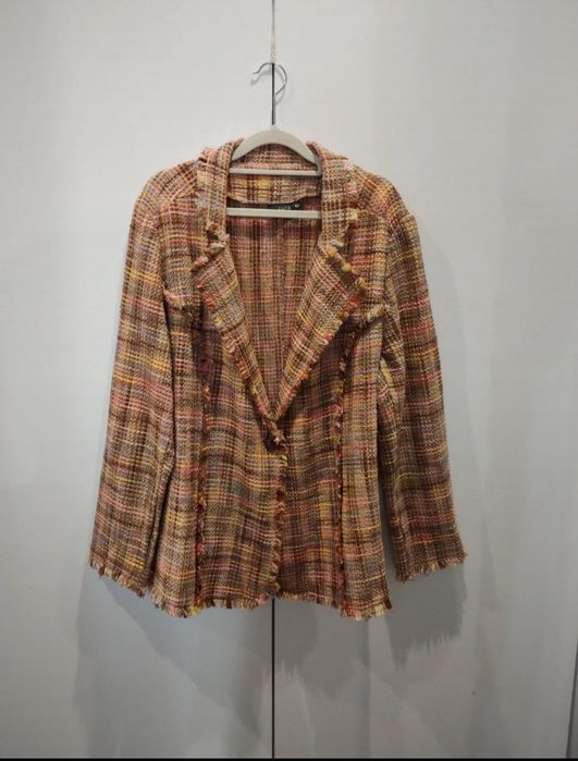 Tweedowy żakiet damski plus size.