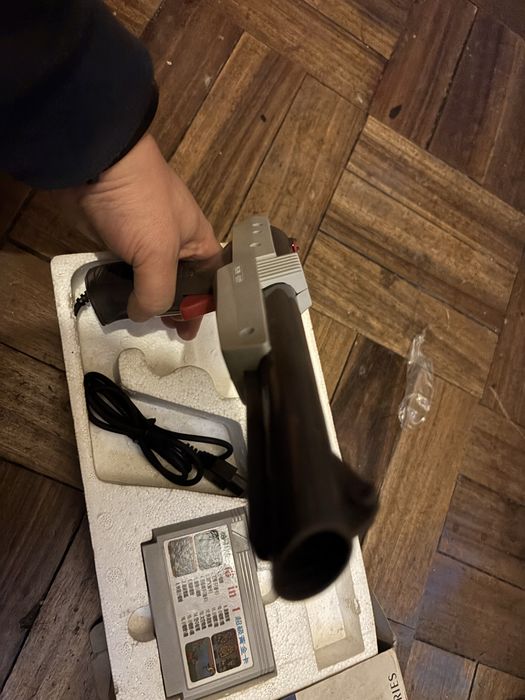 Pistola de consola retro