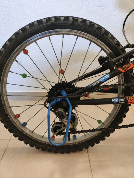 2 bicicletas de criança