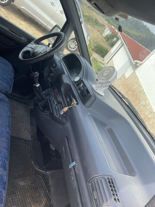 Pegeout expert 2.0 hdi