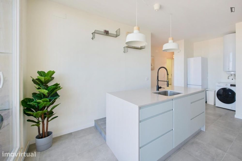 Quarto - localizado em Picoas Lisbon