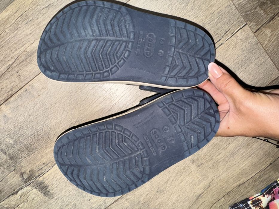 Crocs J2 33-34 klapki dla dziecka